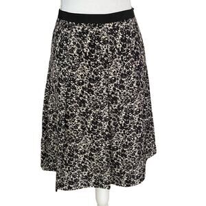 Banana Republic Size 4 Silk Floral Print A Line Pleated Skirt Black Cream Lined